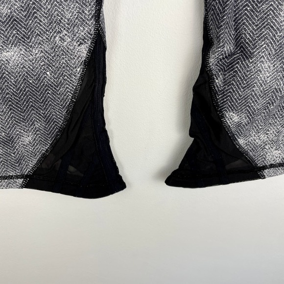 Lululemon Essential Rhythm Crop Legging In Diffusion Black White Size 10 - Picture 12 of 16